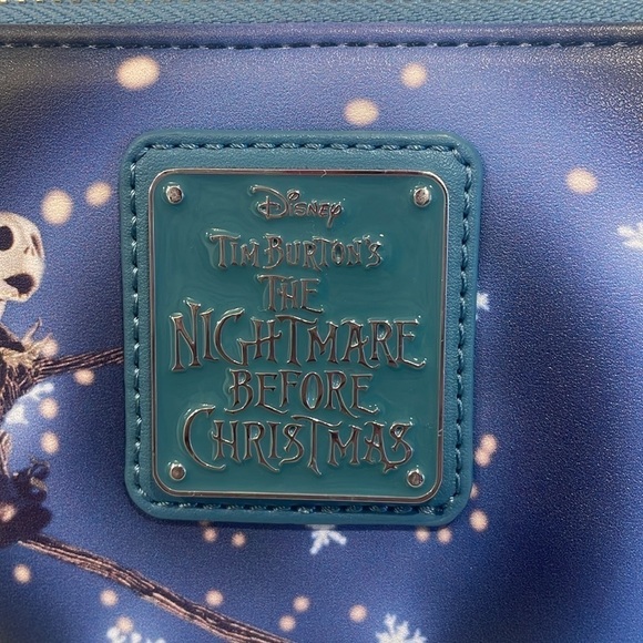 Loungefly Disney “Night Before Christmas” Wallet—Beautiful!! Like New Condition! - Picture 2 of 11